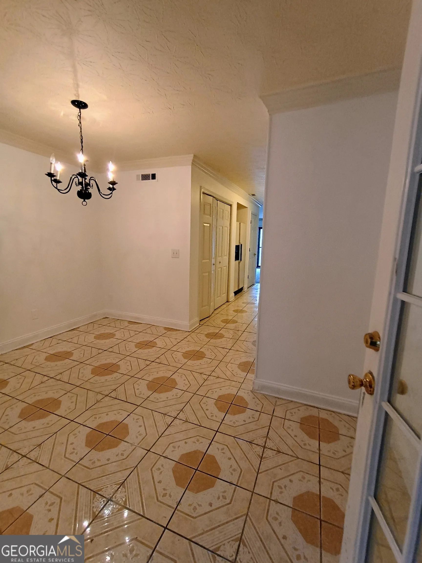 12 Intown Place