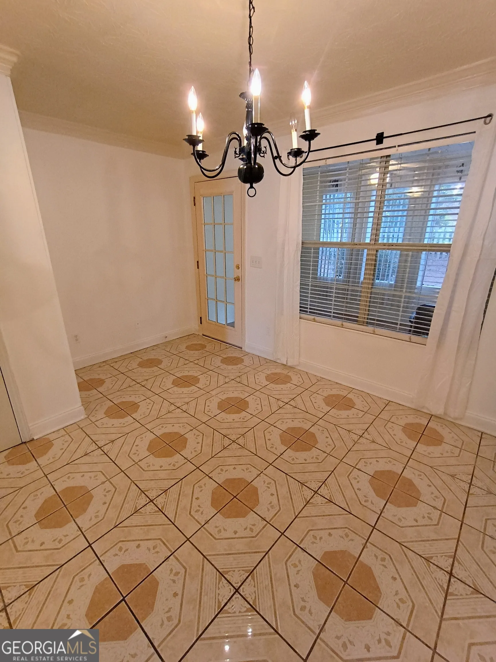 12 Intown Place