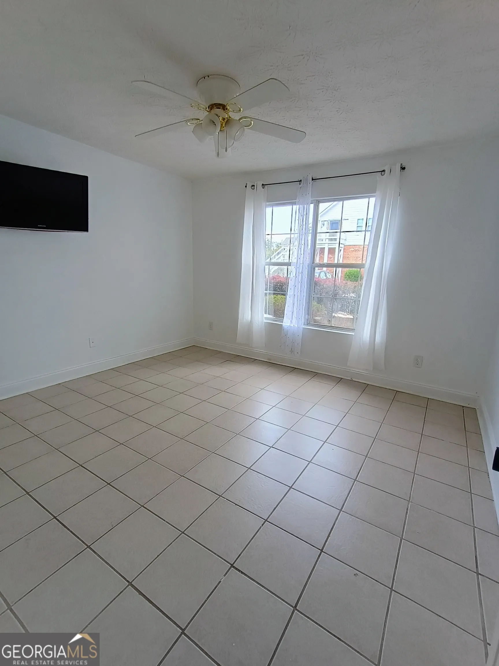 12 Intown Place