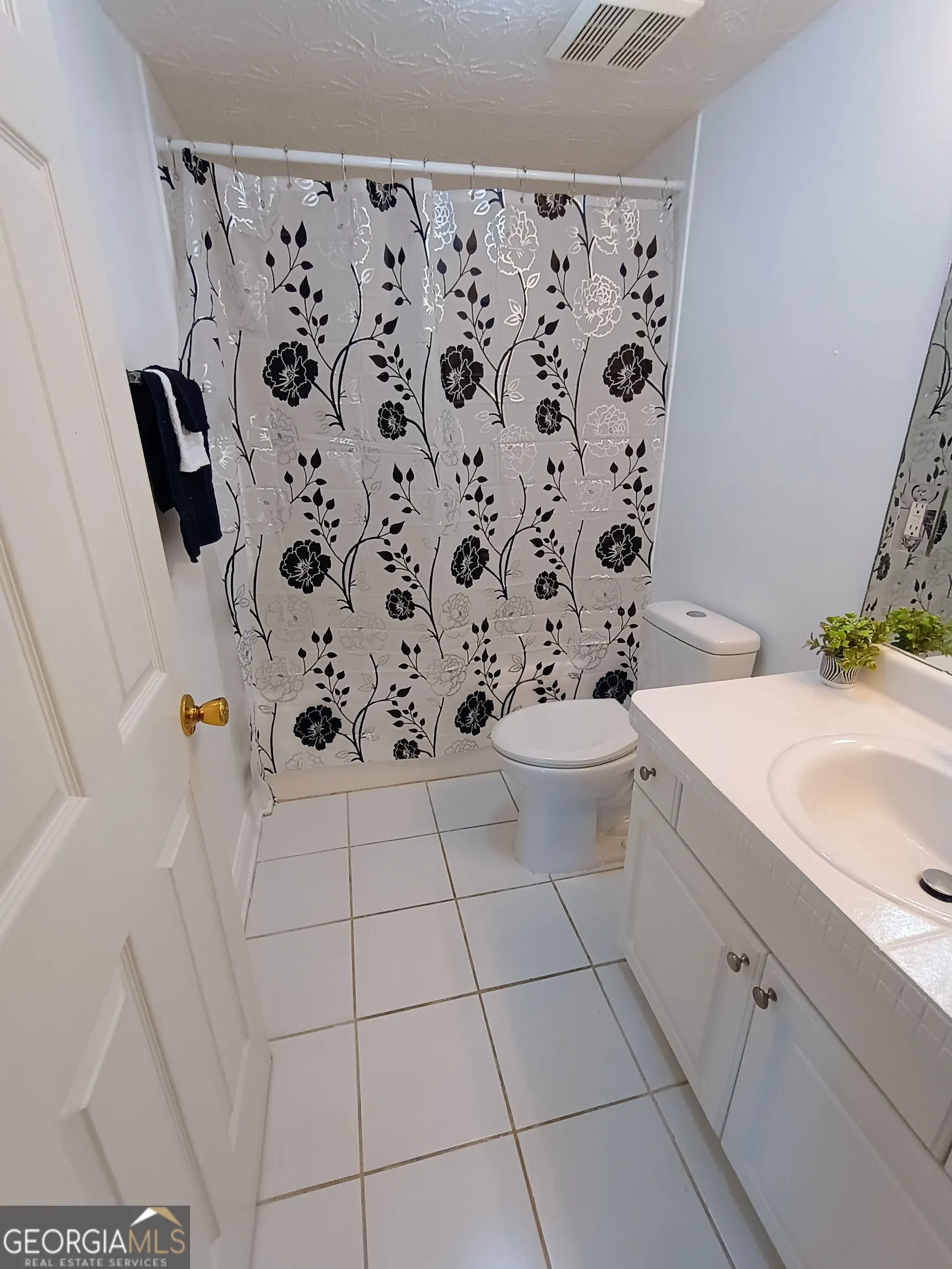 12 Intown Place