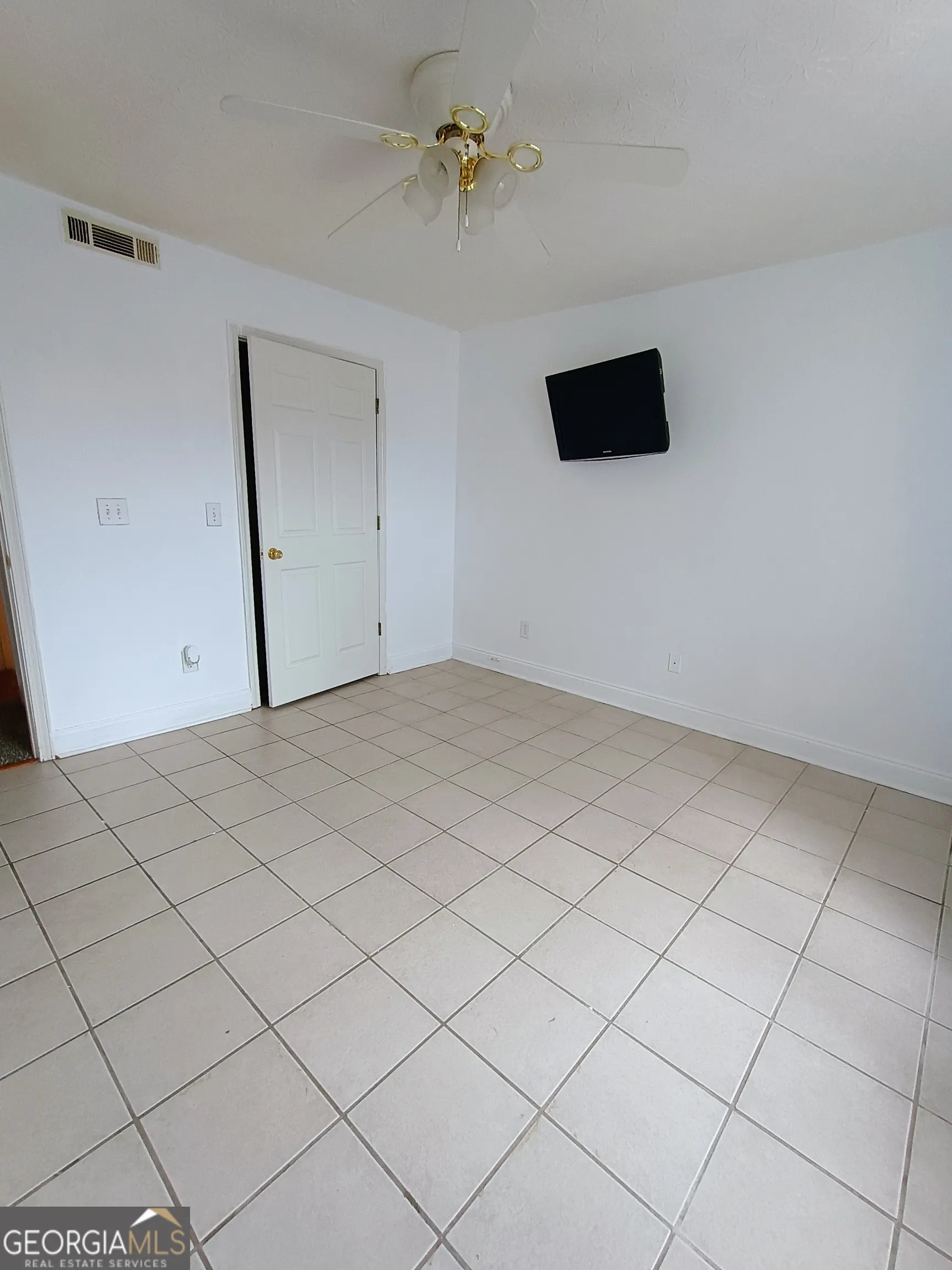 12 Intown Place