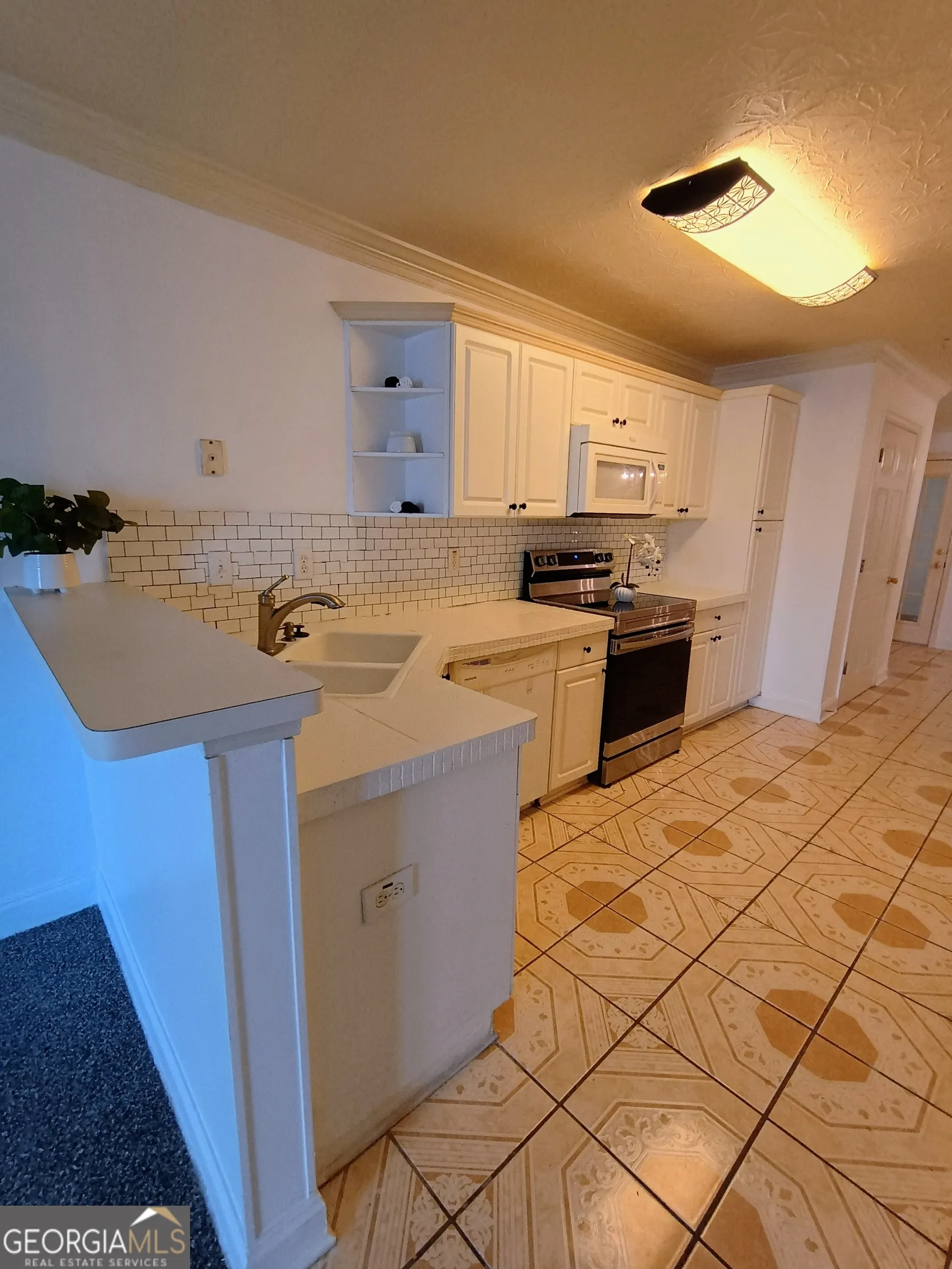 12 Intown Place
