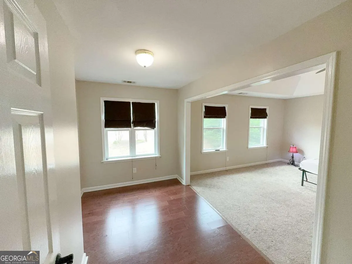 2845 Stratfield Court