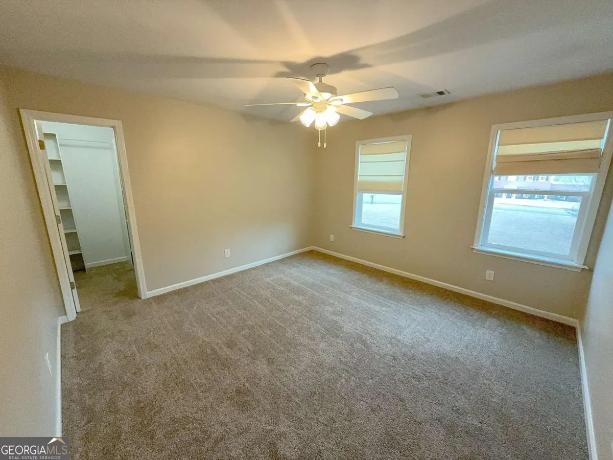 2845 Stratfield Court