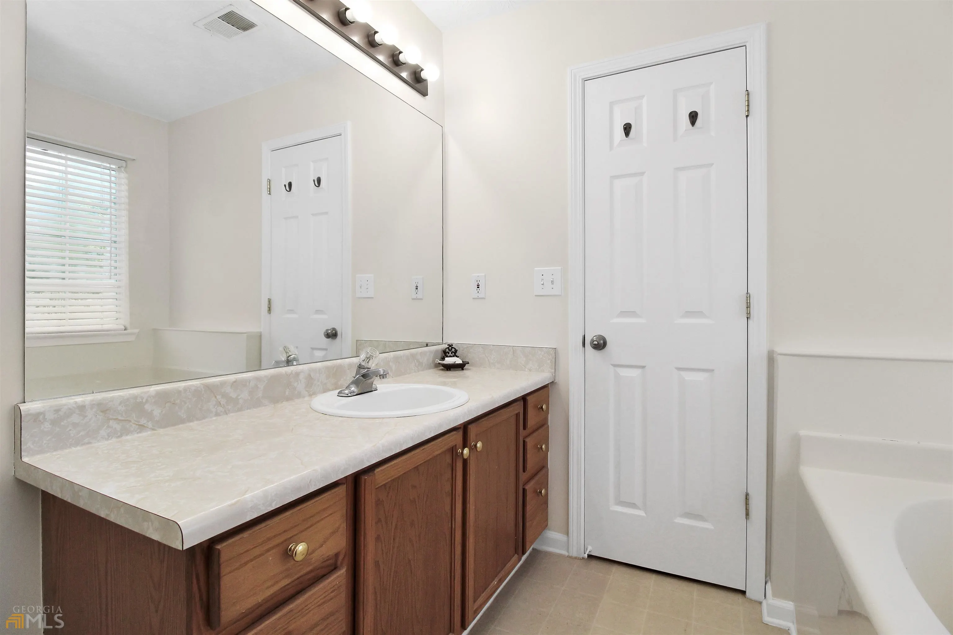 106 Meadow View Drive