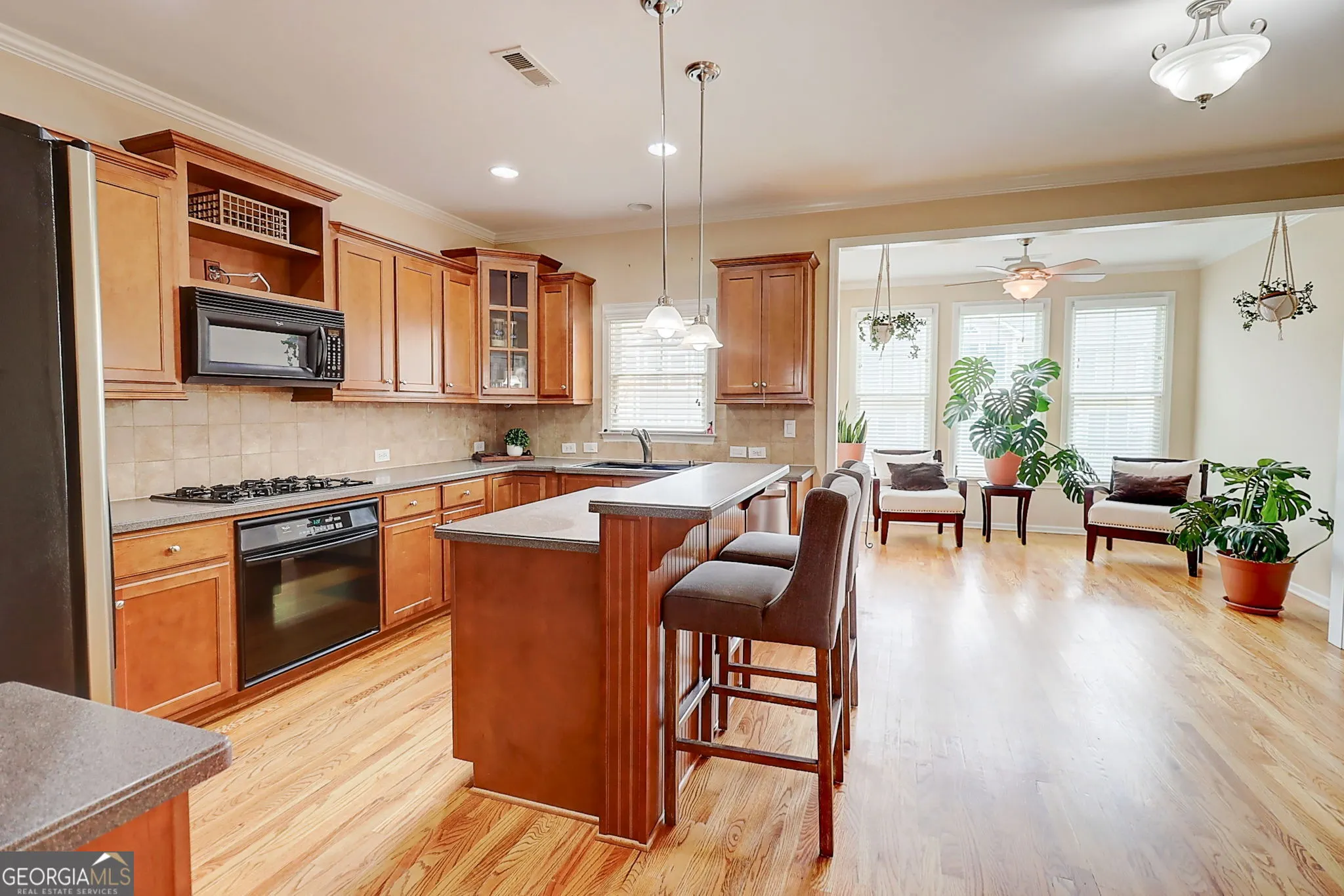 8 1160 Newpark View Place, #8