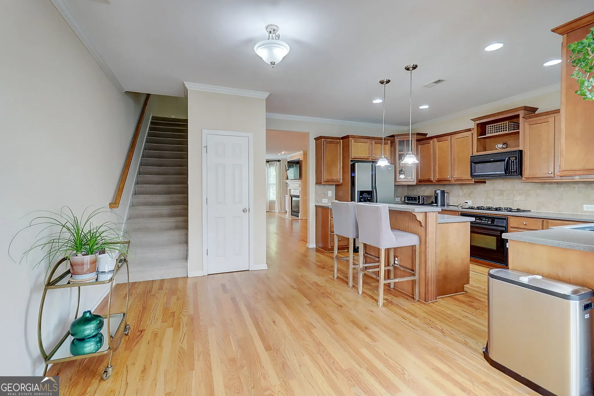 8 1160 Newpark View Place, #8