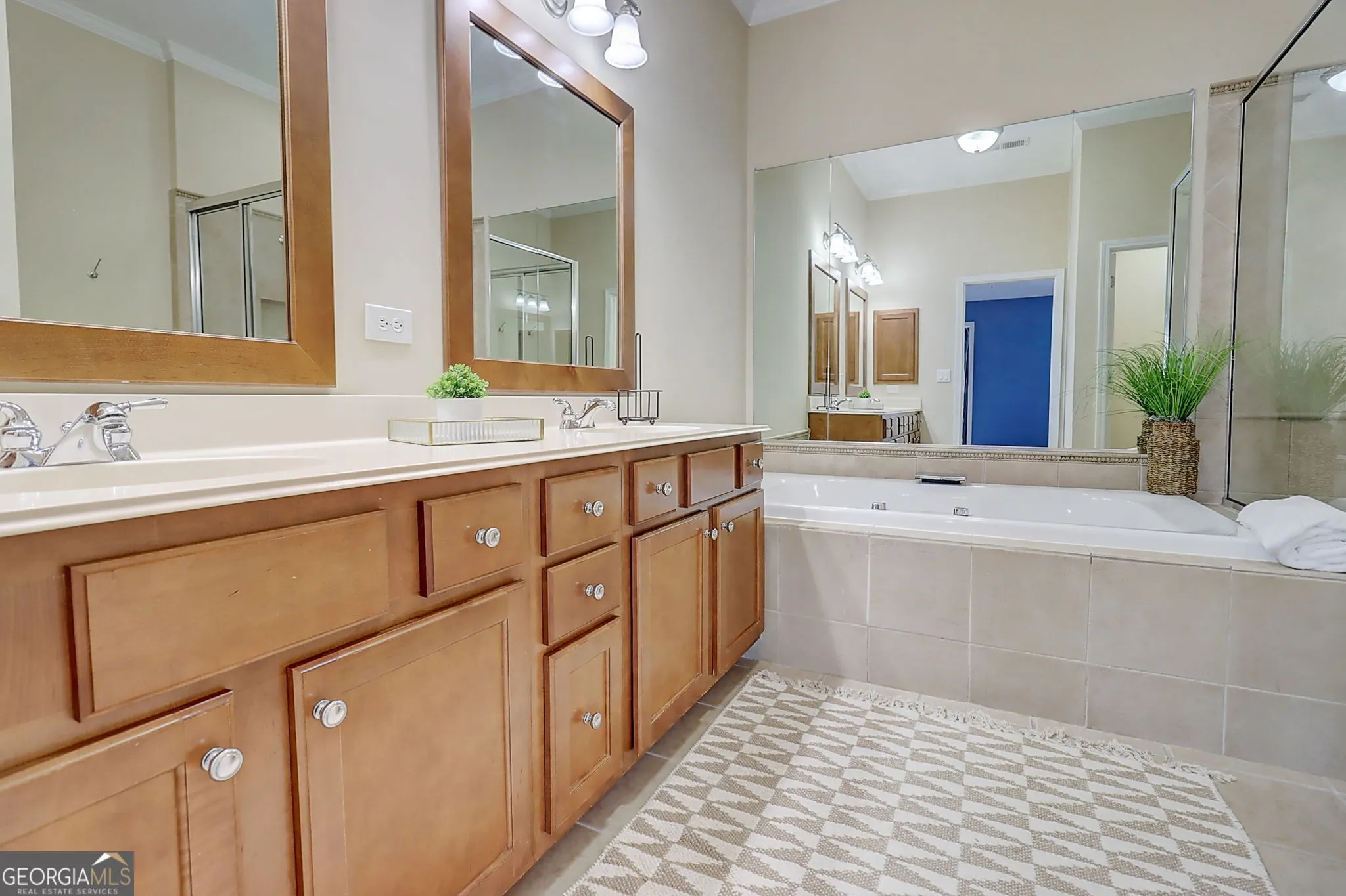 8 1160 Newpark View Place, #8