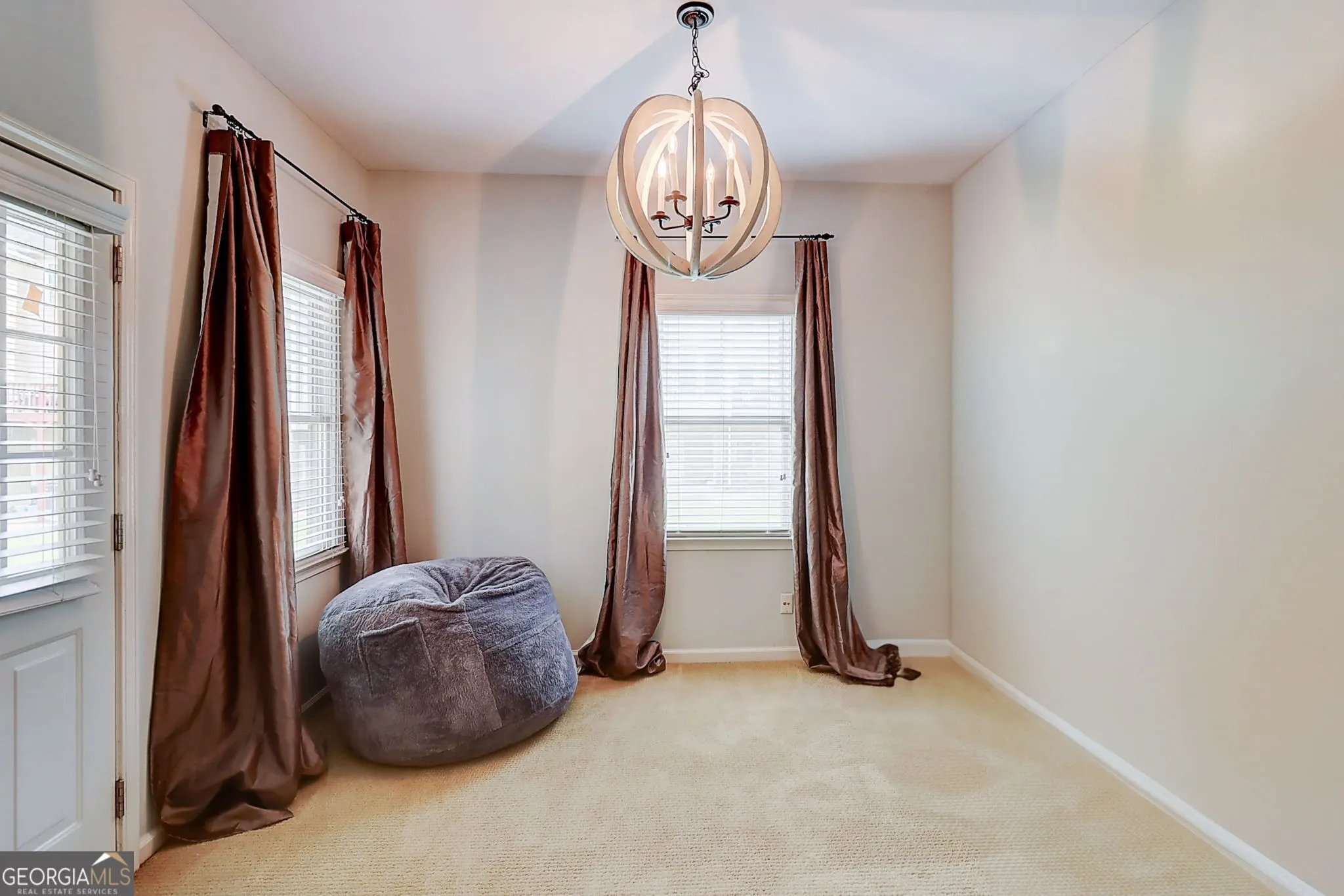 8 1160 Newpark View Place, #8