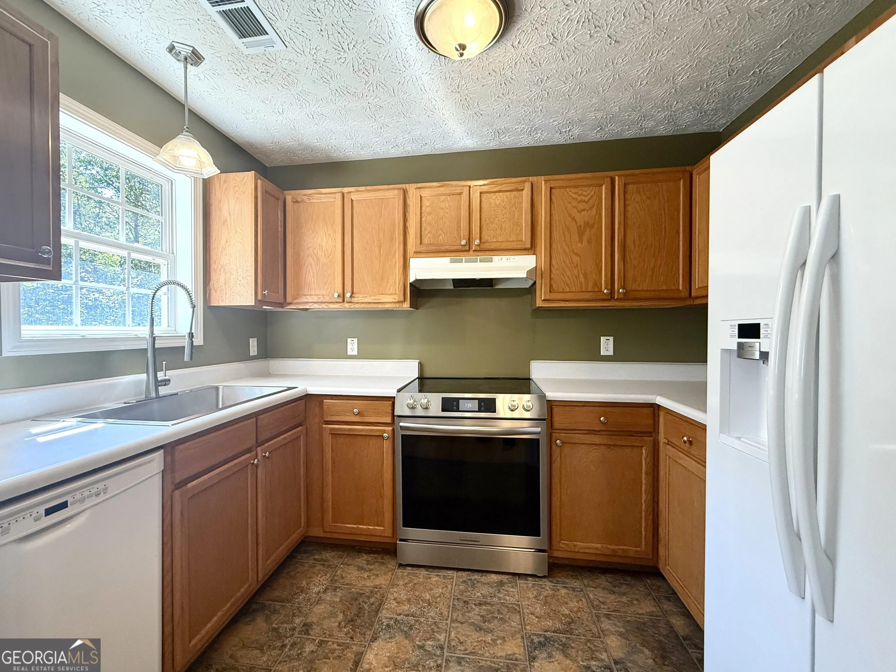 6258 Southern Magnolia Lane