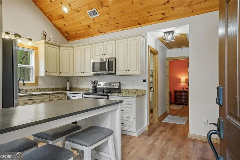 415 WOODS Road