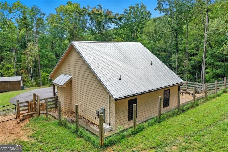 415 WOODS Road