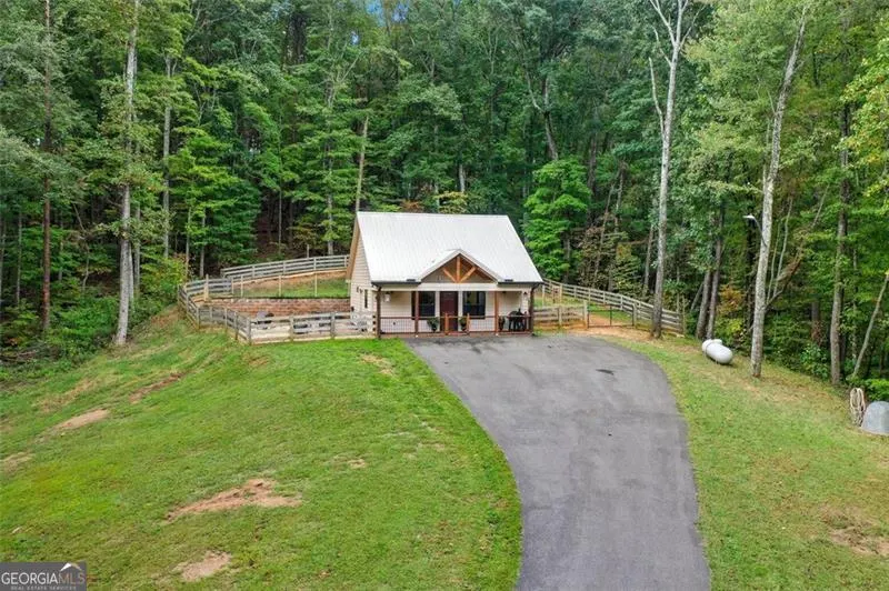 415 WOODS Road