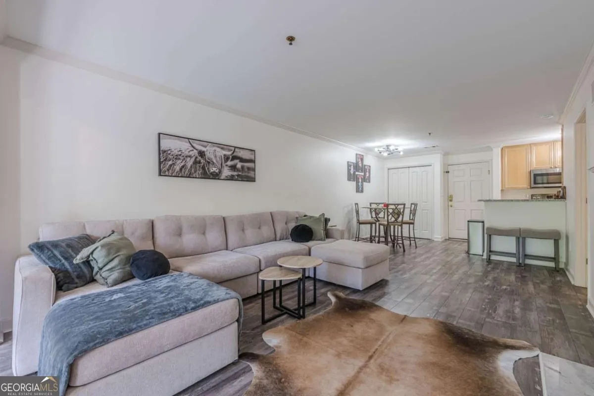 32 3203 Lenox Road NE, #32