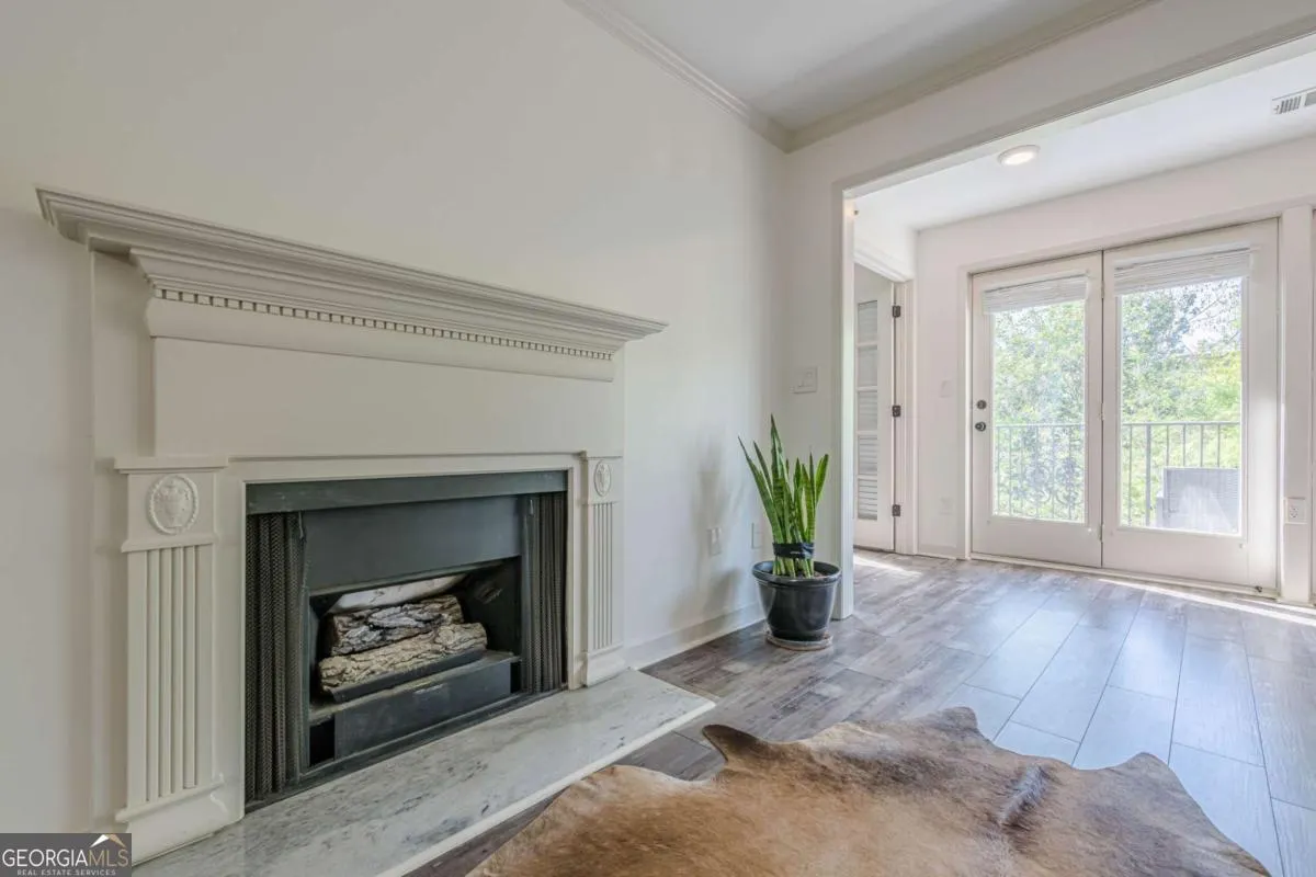 32 3203 Lenox Road NE, #32