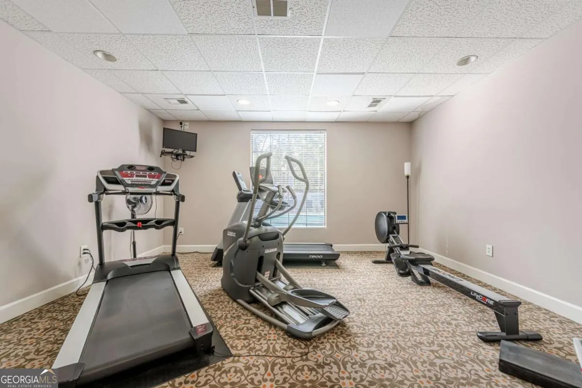 32 3203 Lenox Road NE, #32