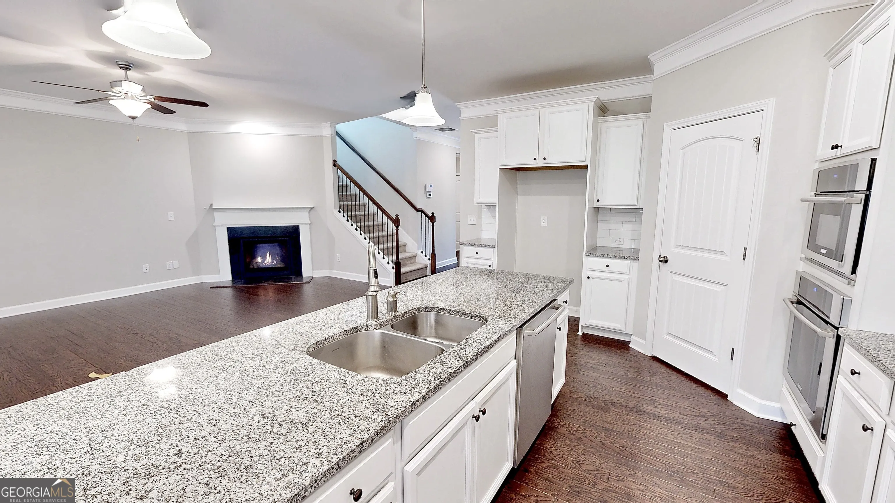2455 Westlington Circle