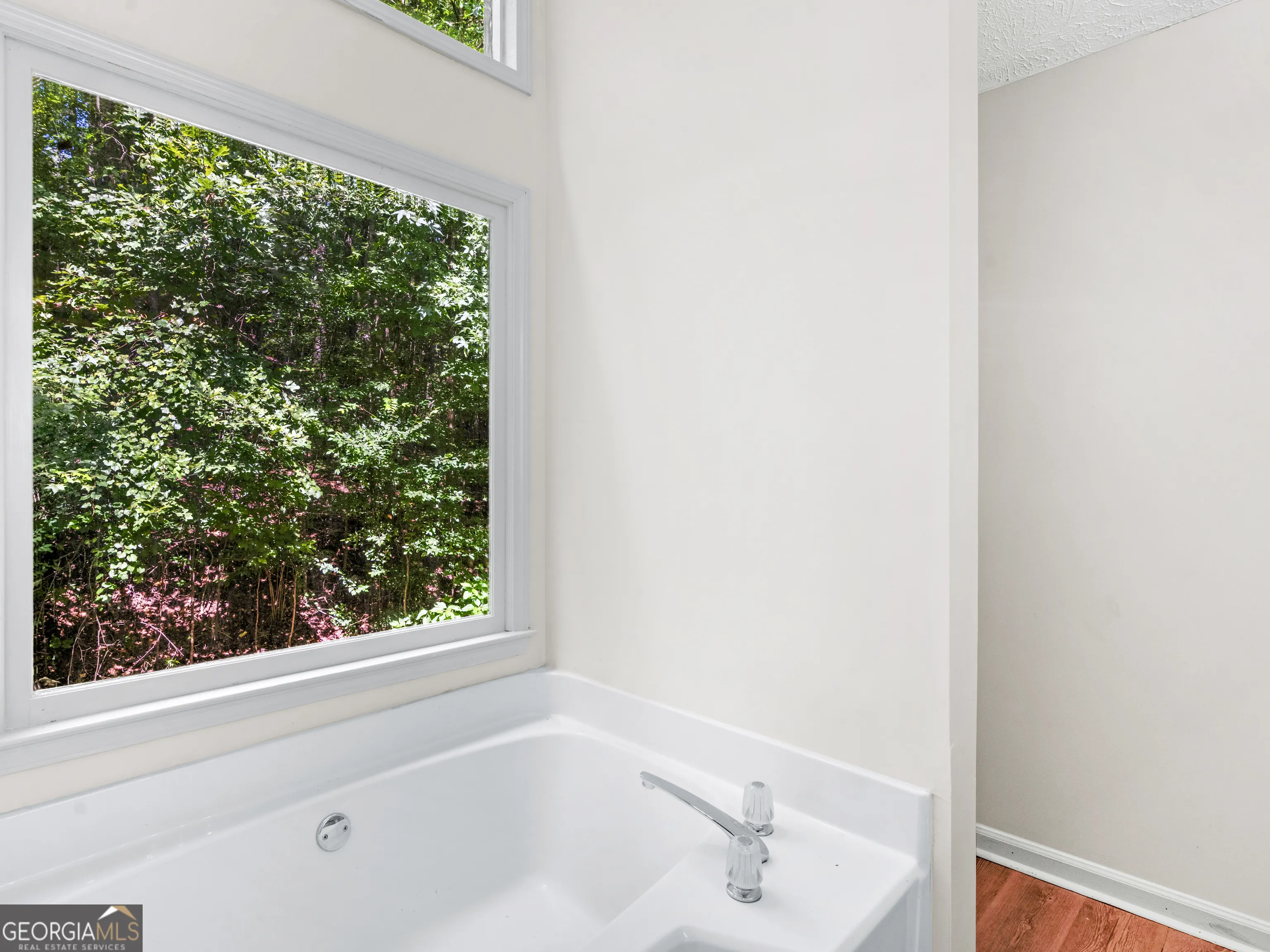 240 Briarcliff Place