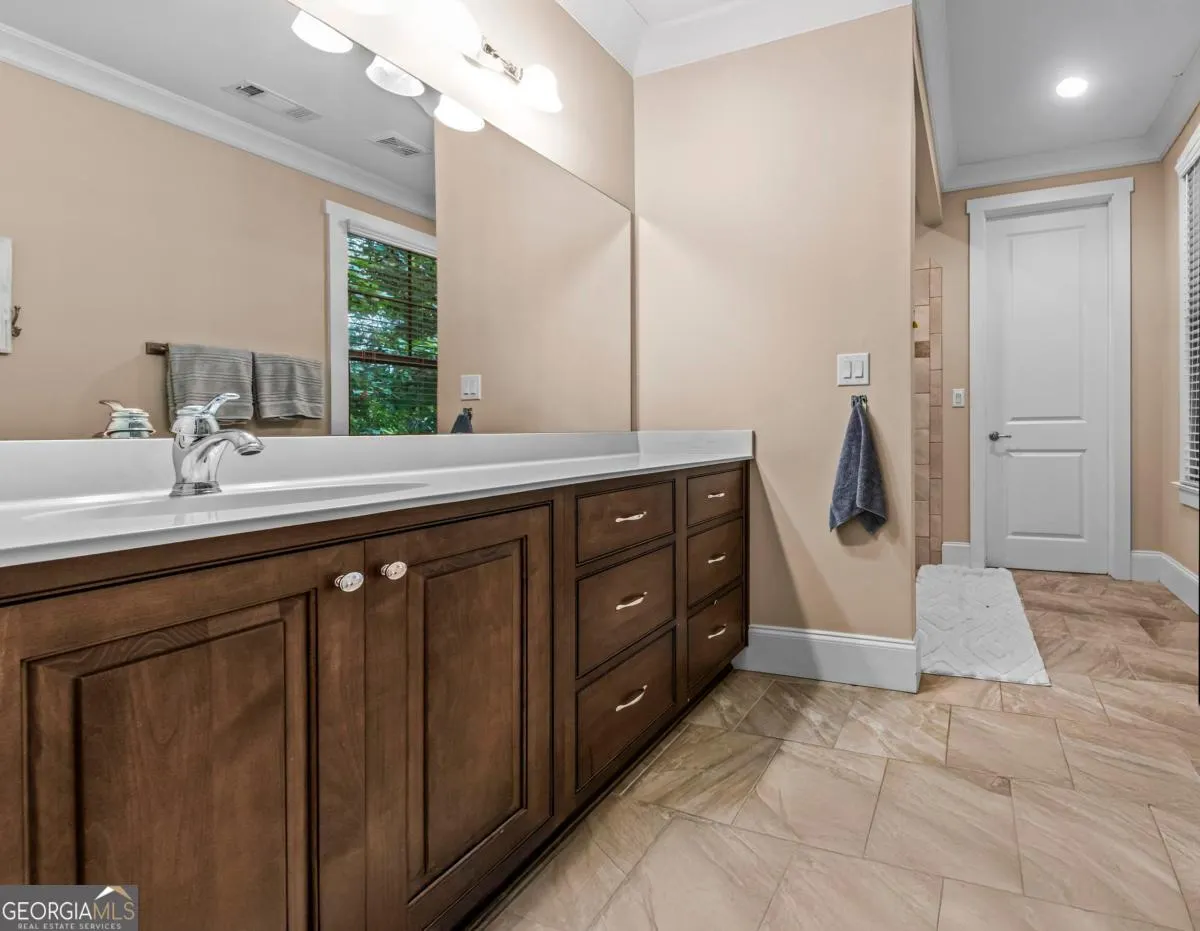 1021 Emerald View Drive
