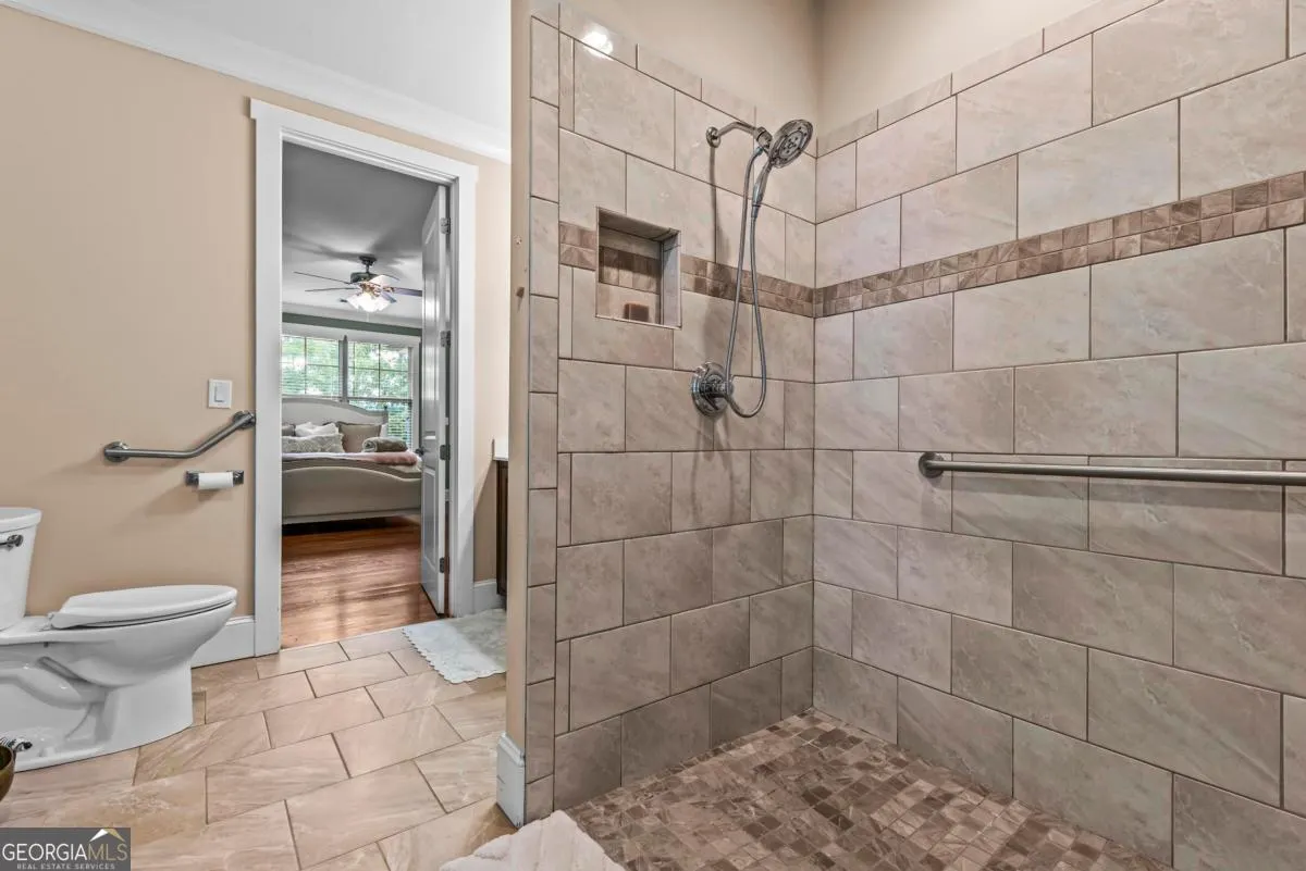 1021 Emerald View Drive