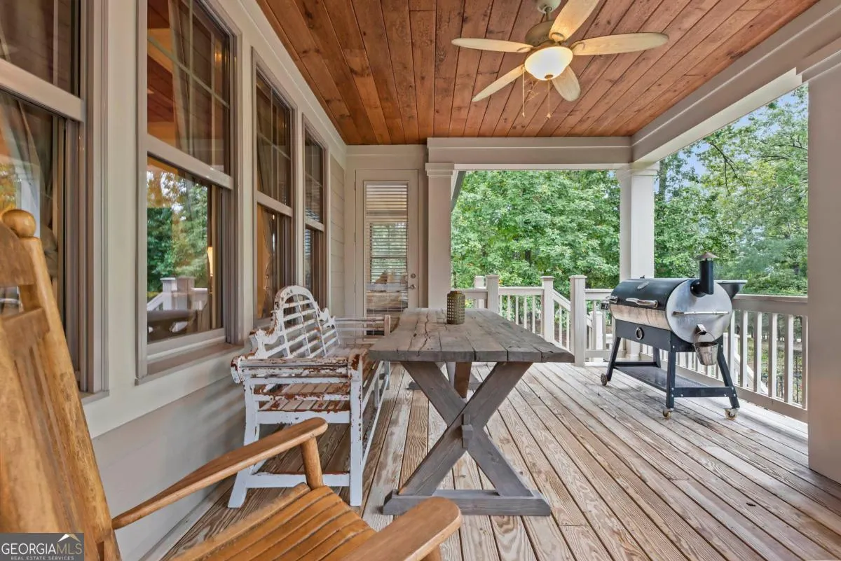 1021 Emerald View Drive