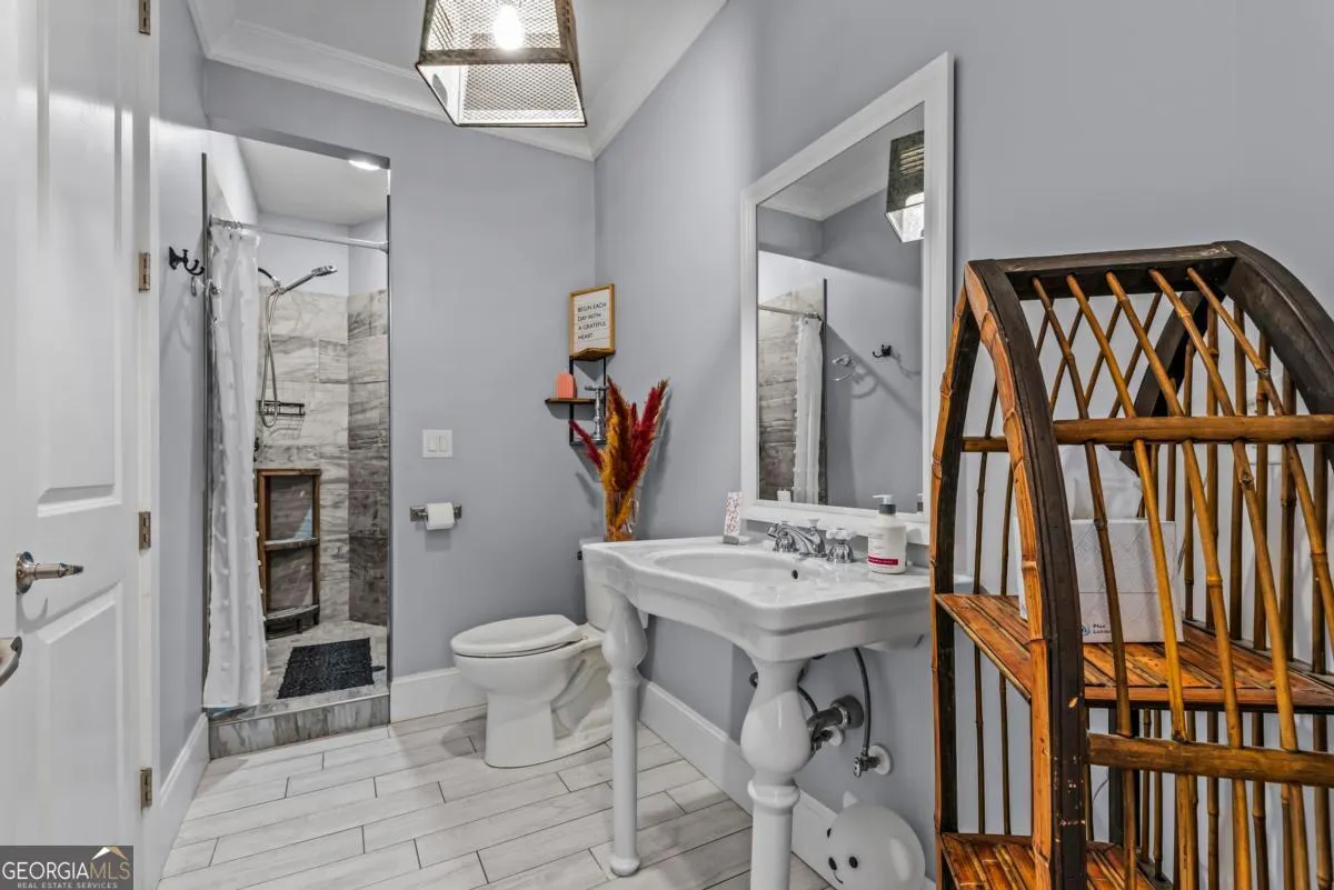 1021 Emerald View Drive
