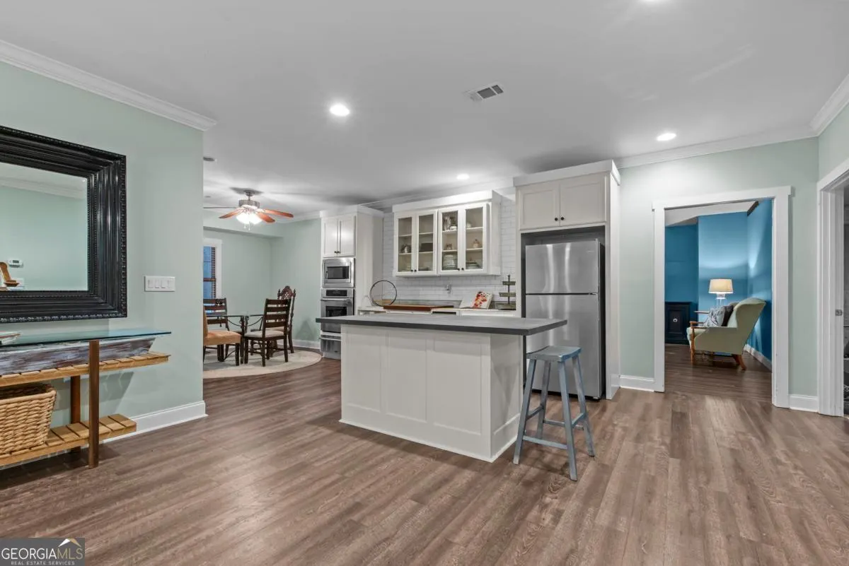1021 Emerald View Drive