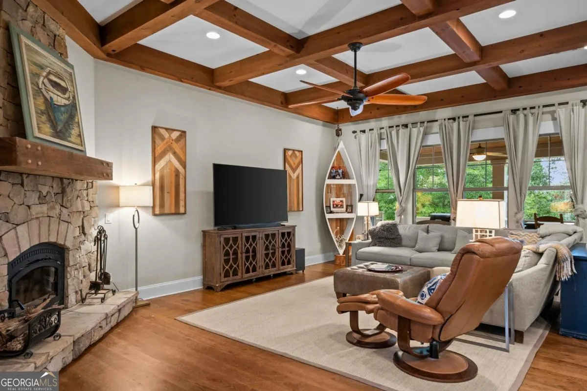 1021 Emerald View Drive