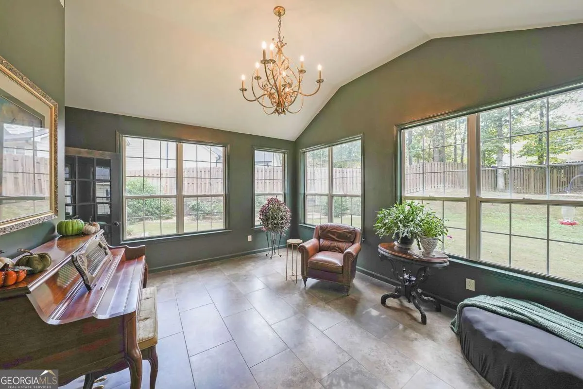 1618 Rocky Knoll Lane