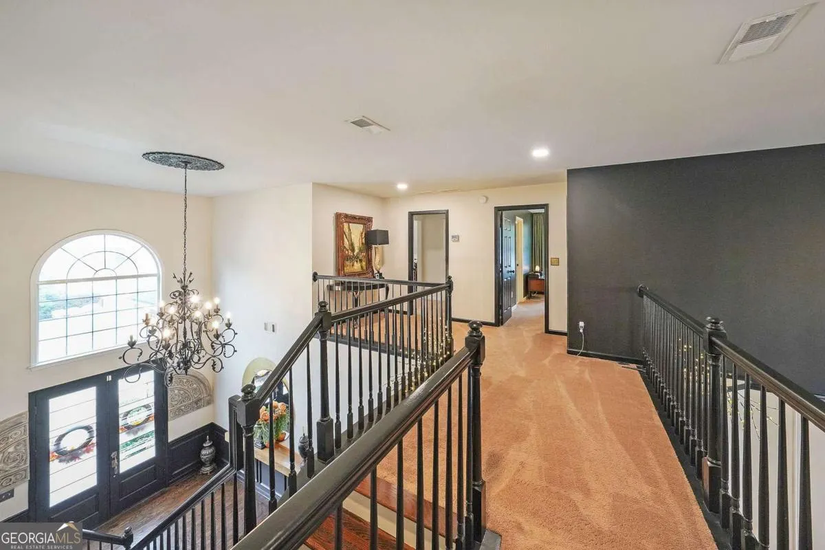 1618 Rocky Knoll Lane