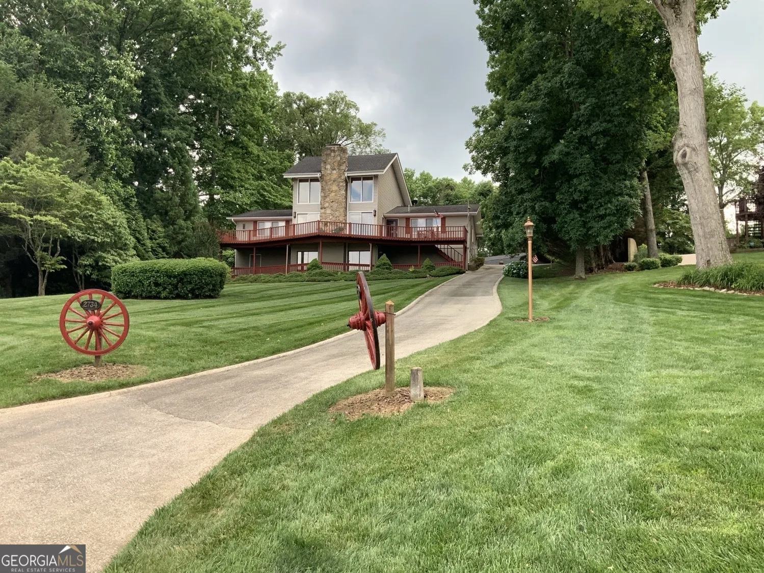 2734 Hidden Valley Road