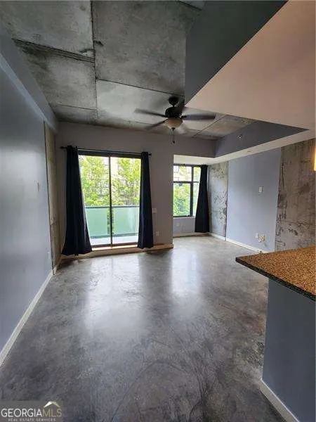 411 335 W Ponce De Leon Avenue, #411