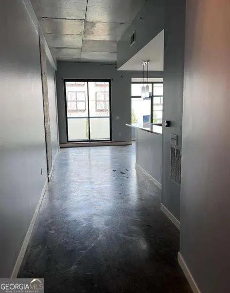 411 335 W Ponce De Leon Avenue, #411