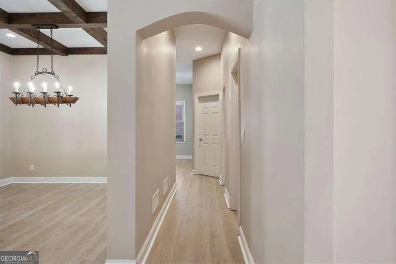 1065 Beacon Hill Crossing