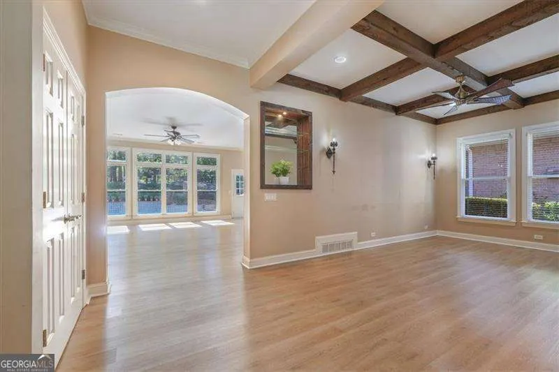 1065 Beacon Hill Crossing
