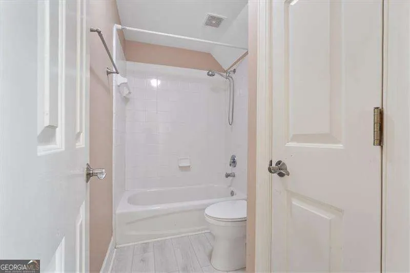 1065 Beacon Hill Crossing