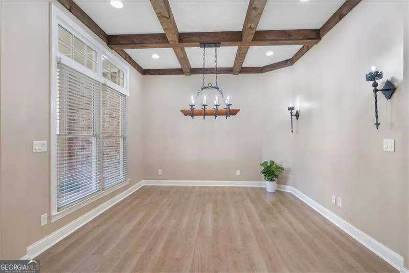1065 Beacon Hill Crossing