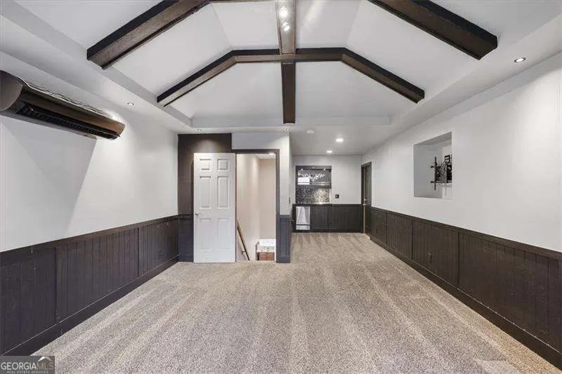1065 Beacon Hill Crossing