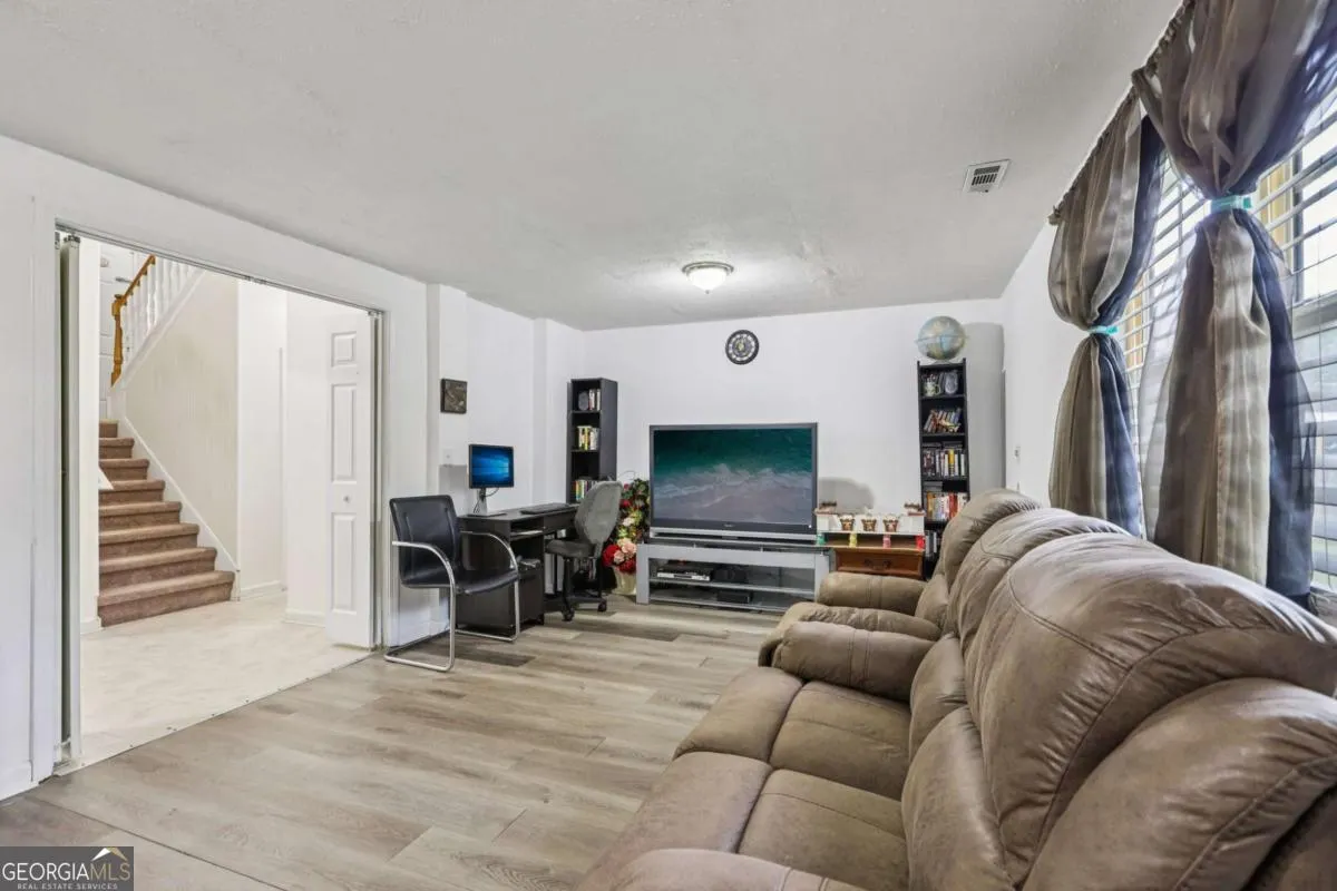 3447 Harris Farms Way