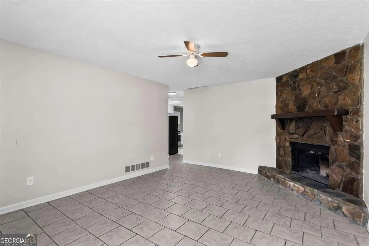 174-176 Timber Creek Lane SW