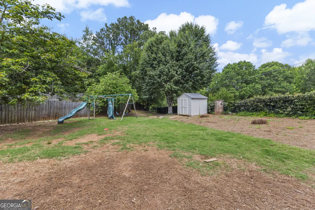 944 SE HIDDEN FALLS Lane