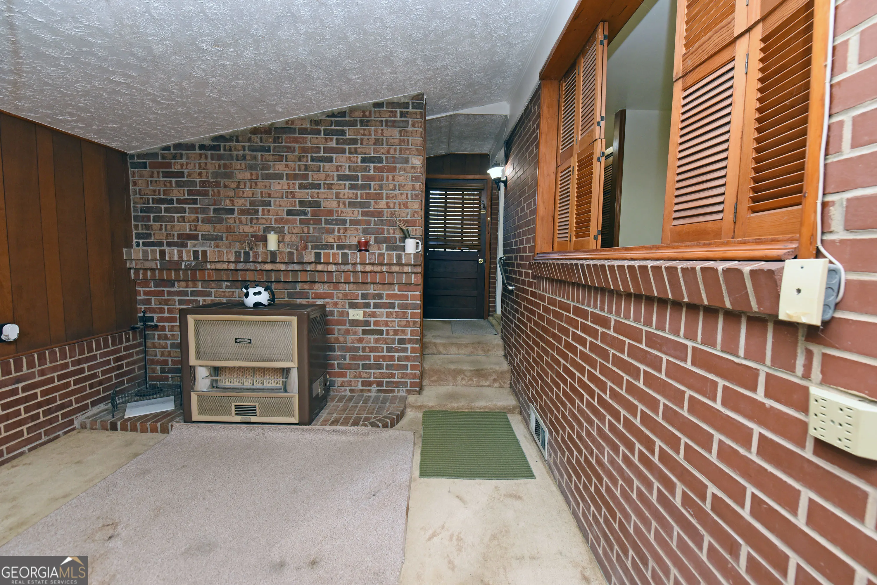 33 Dover Road