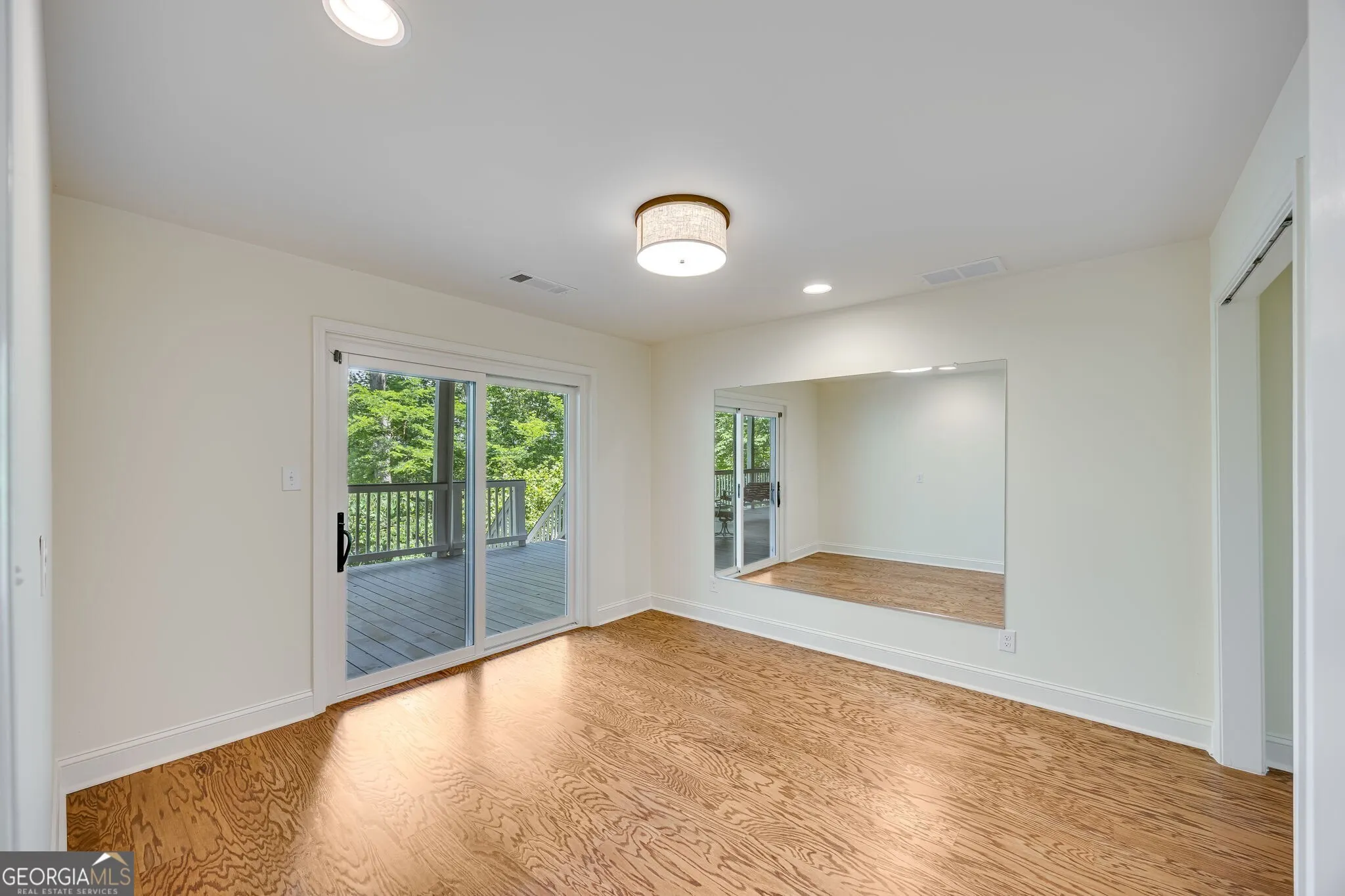537 Chestatee View Drive