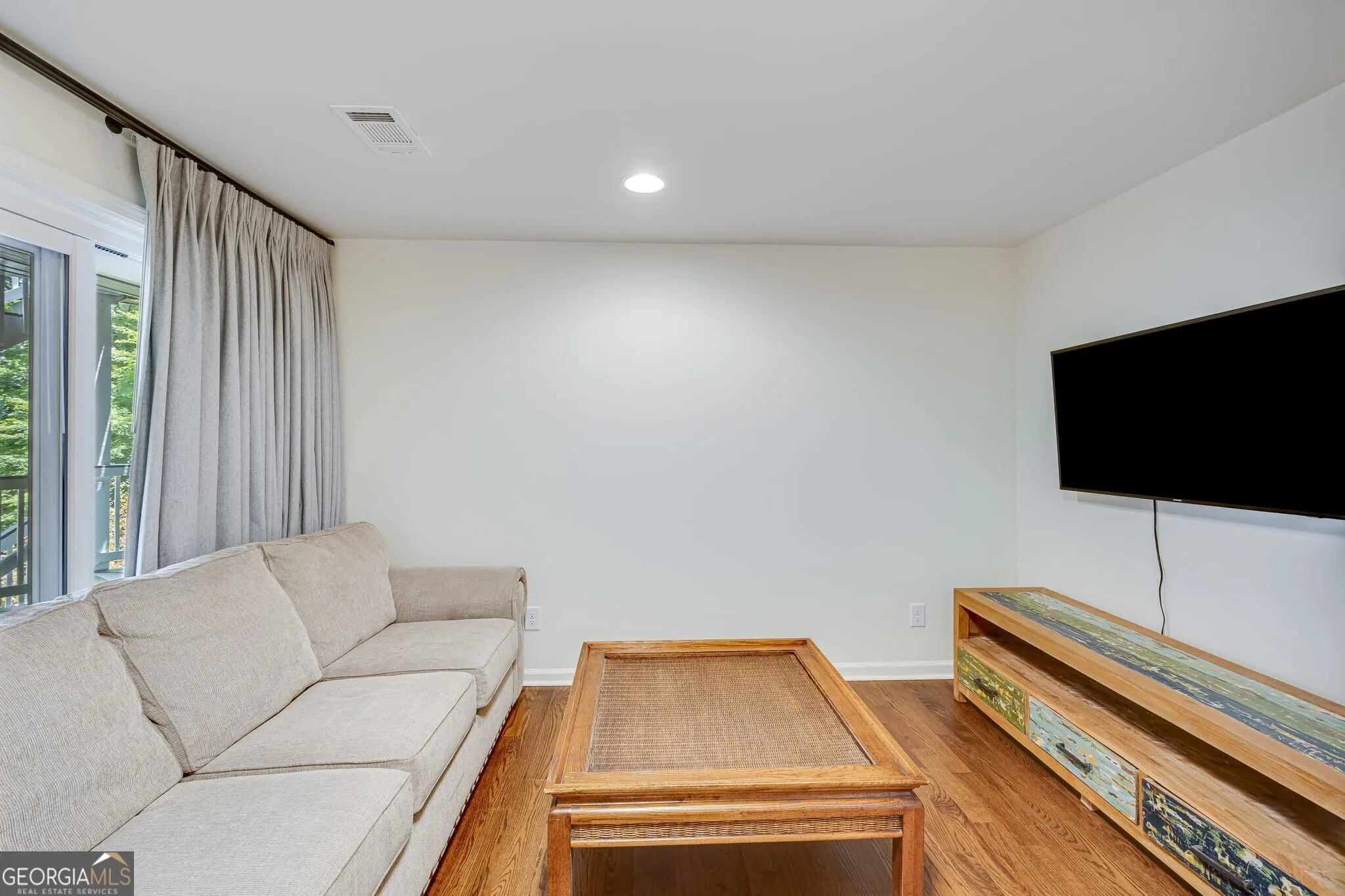 537 Chestatee View Drive