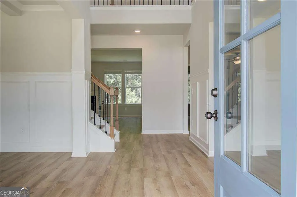 617 Sidney Court