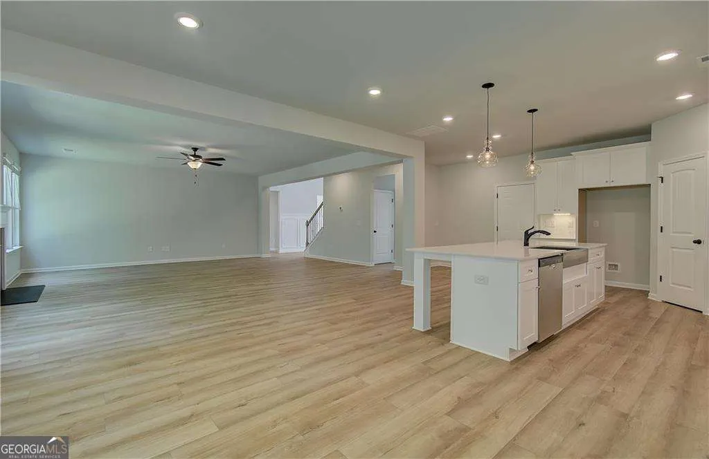 617 Sidney Court
