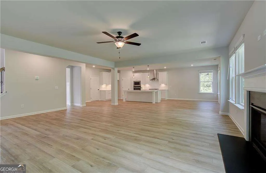 617 Sidney Court