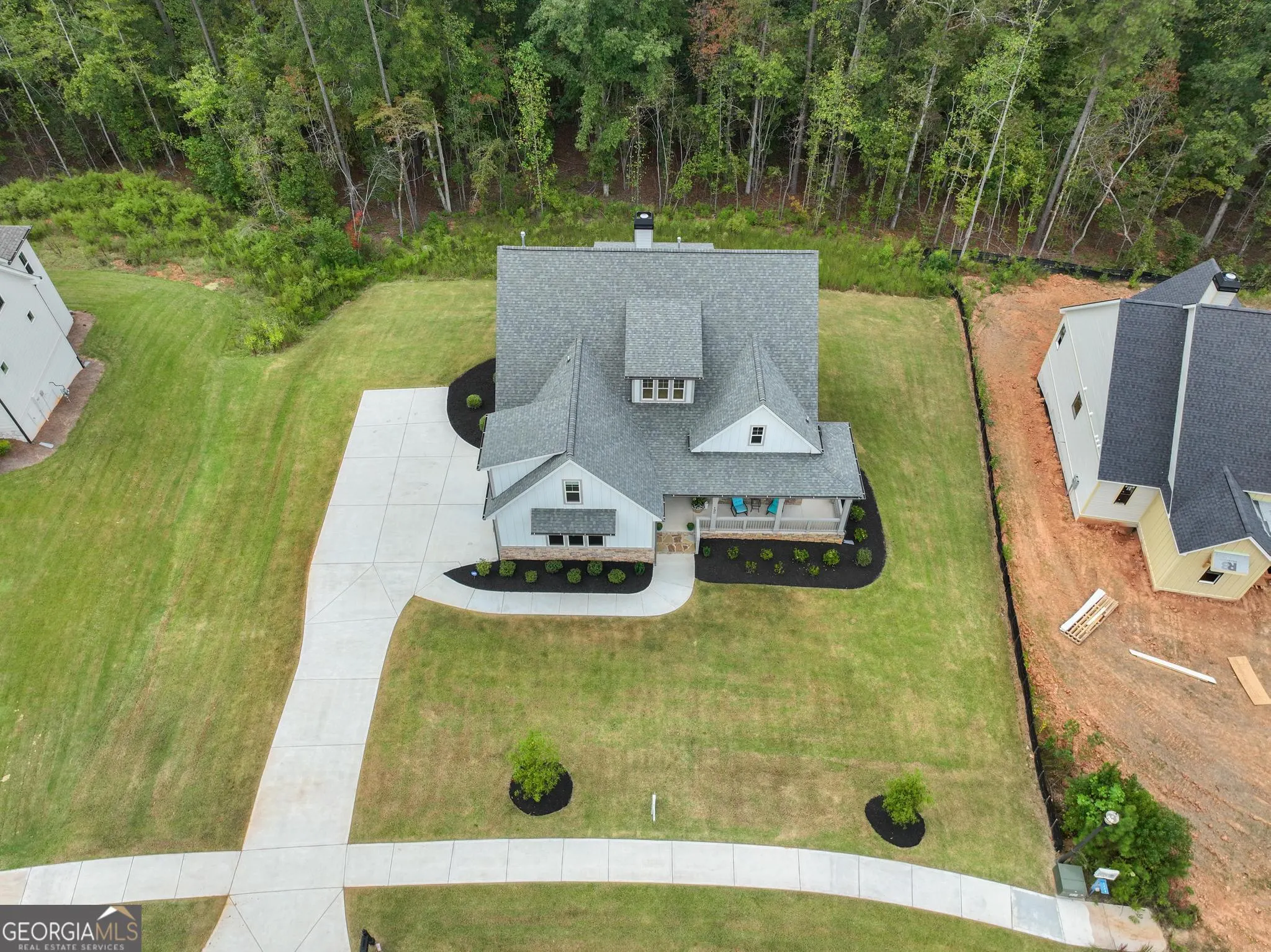130 Lapis Lake Point