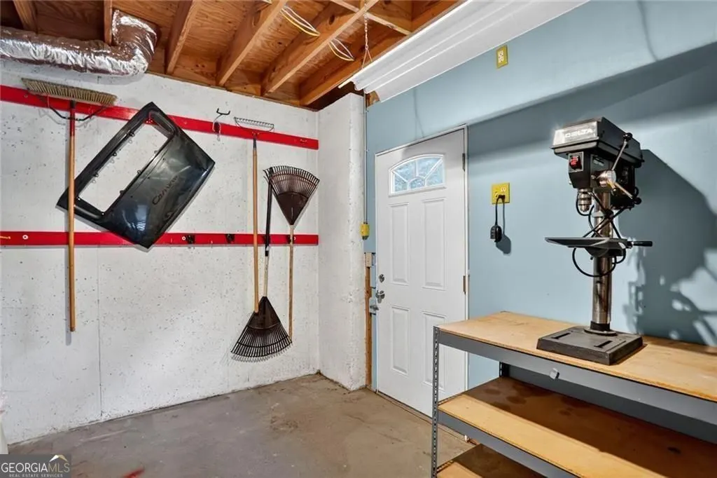 3935 Gallant Fox Court