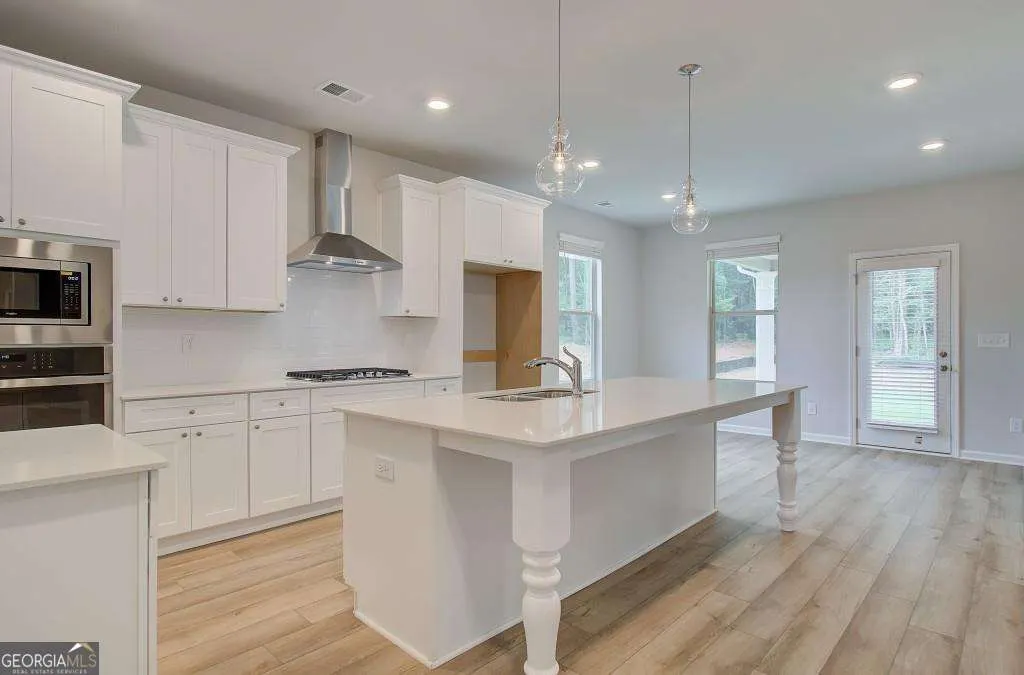 621 Sidney Court